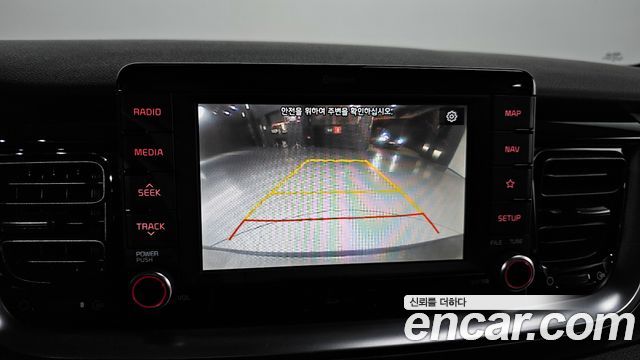 Kia Stonic 2019 — photo 14