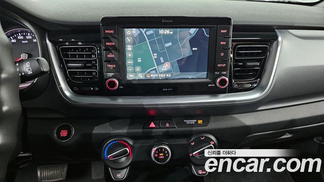 Kia Stonic 2019 — photo 16