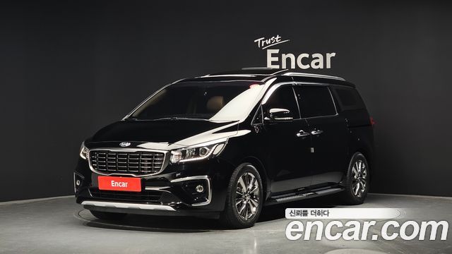Kia Canival 2019 — photo 1