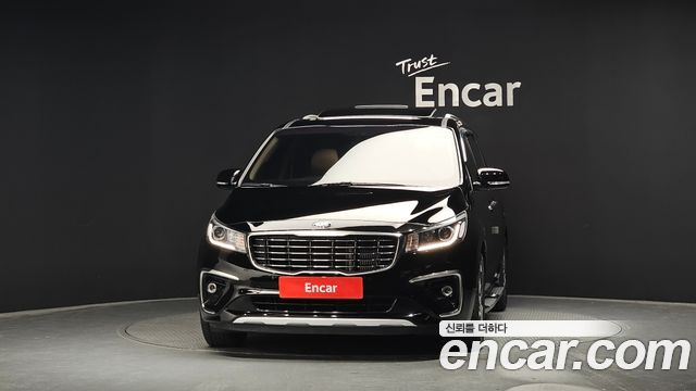 Kia Canival 2019 — photo 3