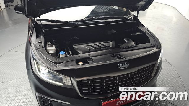Kia Canival 2019 — photo 6