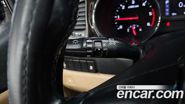 Kia Canival 2019 — photo 18