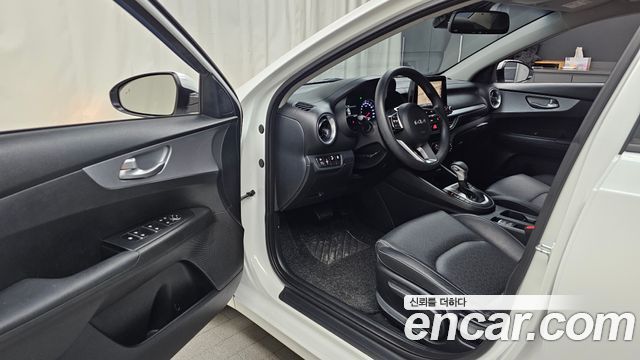 Kia K3 2022 — photo 10