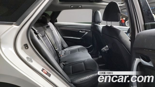 Hyundai i40 2016 — photo 12