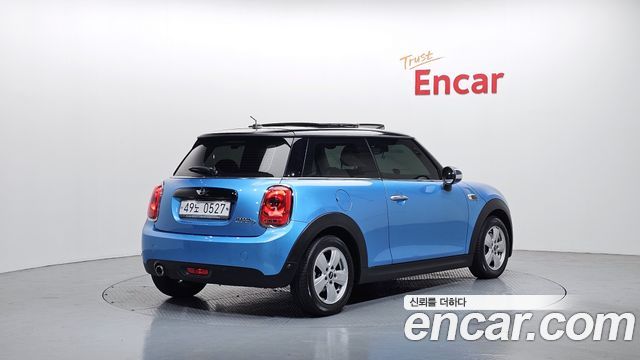 Mini Cooper 2016 — photo 2