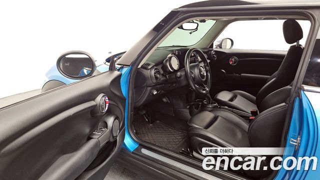 Mini Cooper 2016 — photo 10