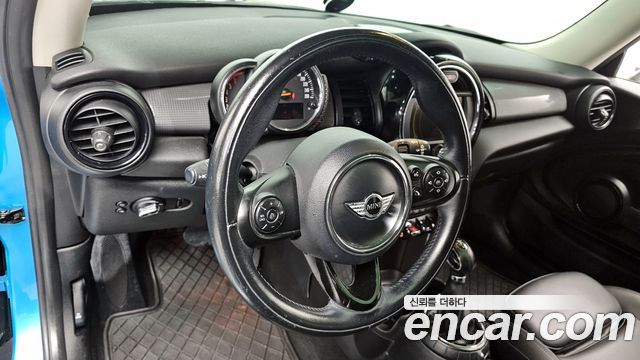Mini Cooper 2016 — photo 13