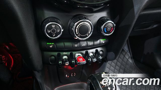 Mini Cooper 2016 — photo 17