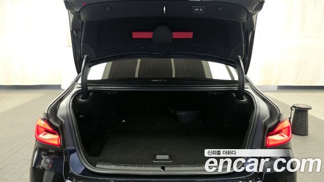 BMW 5-Series 2022 — photo 20
