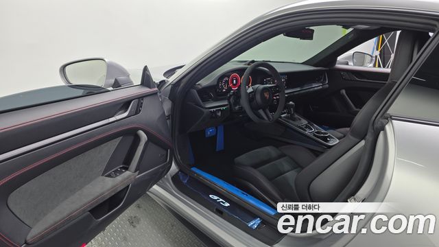 Porsche 911 2026 — photo 10
