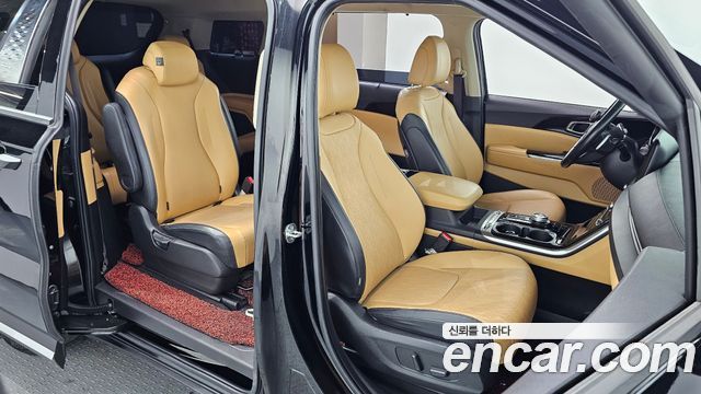 Kia Canival 2021 — photo 10