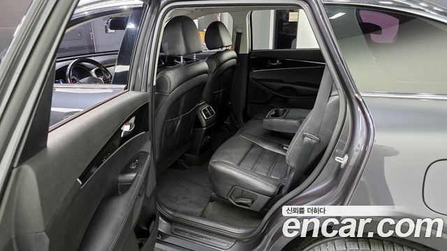 Kia Sorento 2020 — photo 11