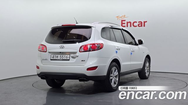 Hyundai Santafe 2011 — photo 2