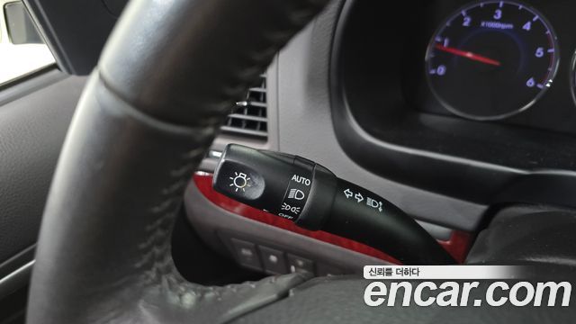 Hyundai Santafe 2011 — photo 18