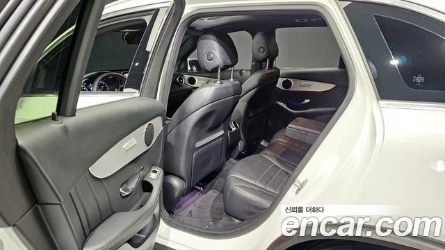 Mercedes-Benz GLC-Class 2020 — photo 11