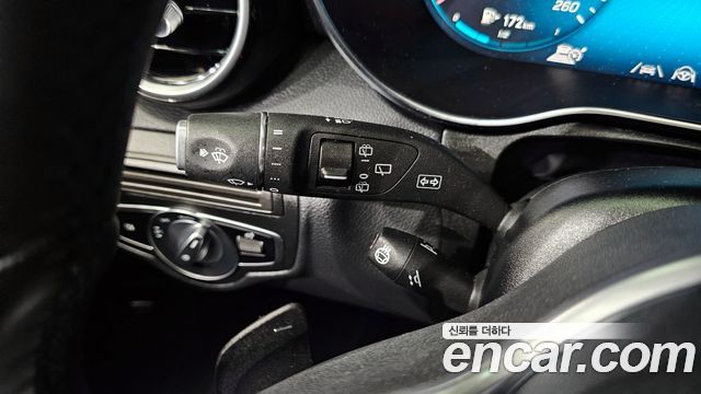 Mercedes-Benz GLC-Class 2020 — photo 15