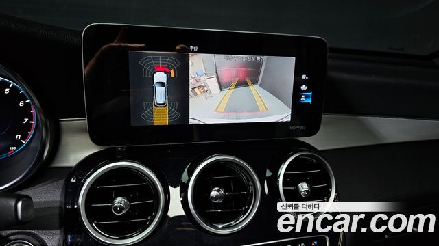 Mercedes-Benz GLC-Class 2020 — photo 17