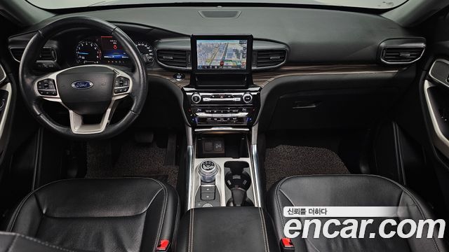 Ford Explorer 2021 — photo 7