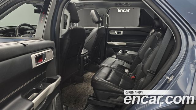 Ford Explorer 2021 — photo 12