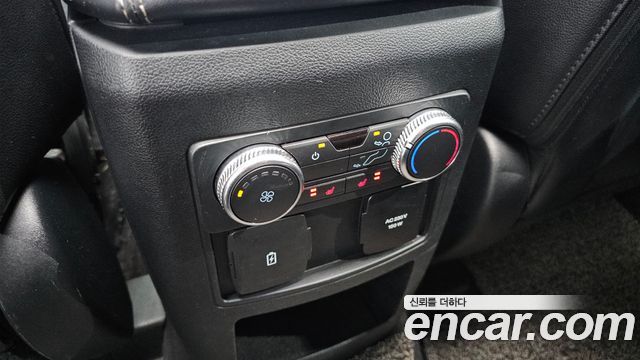 Ford Explorer 2021 — photo 18