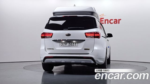 Kia Canival 2018 — photo 4