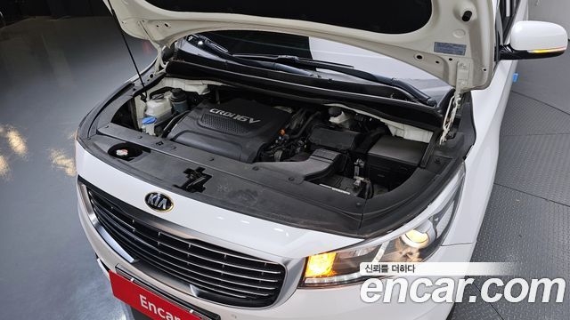 Kia Canival 2018 — photo 6