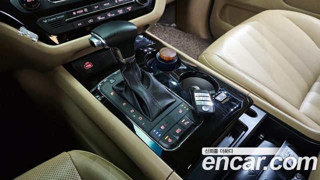 Kia Canival 2018 — photo 9