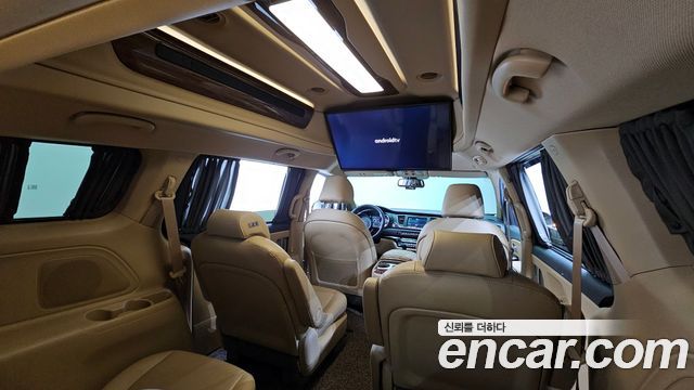 Kia Canival 2018 — photo 14