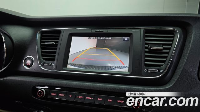 Kia Canival 2018 — photo 17