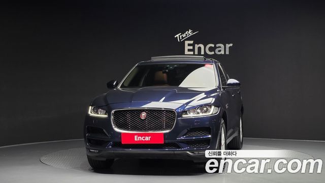Jaguar F-PACE 2017 — photo 3