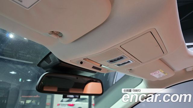 Jaguar F-PACE 2017 — photo 18