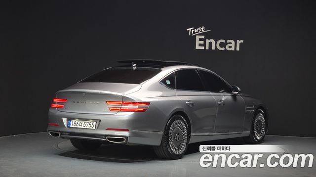 Genesis G80 2023 — photo 2