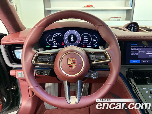 Porsche Panamera 2025 — photo 16