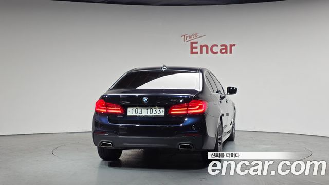 BMW 5-Series 2018 — photo 4