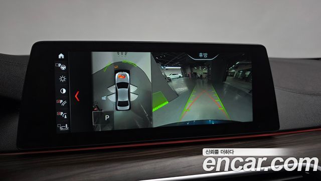 BMW 5-Series 2018 — photo 15