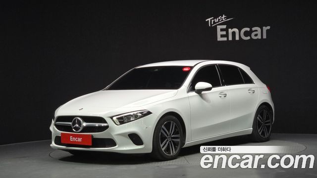 Mercedes-Benz A-Class 2023 — photo 1