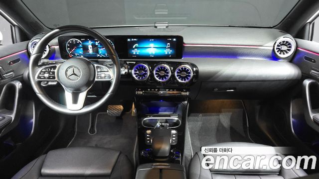 Mercedes-Benz A-Class 2023 — photo 7