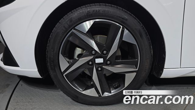 Hyundai AVANTE 2021 — photo 5