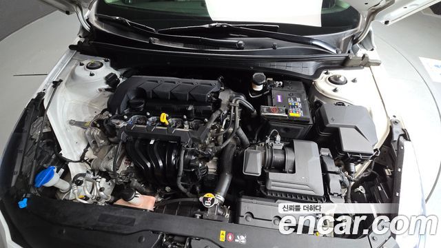 Hyundai AVANTE 2021 — photo 6
