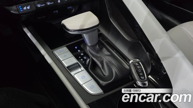 Hyundai AVANTE 2021 — photo 9