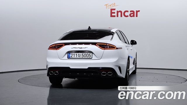 Kia Stinger 2019 — photo 4