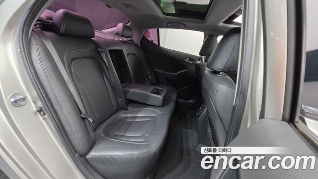 Kia K5 2013 — photo 18
