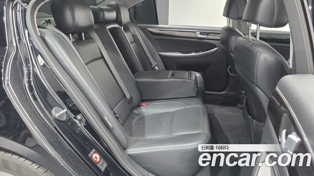 Hyundai Genesis 2012 — photo 12