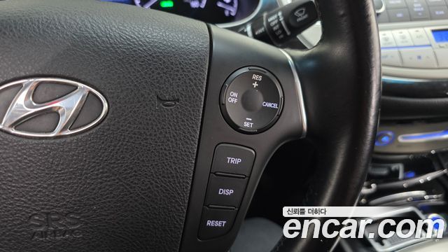 Hyundai Genesis 2012 — photo 16