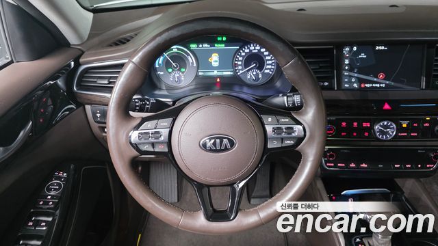 Kia K7 2017 — photo 14