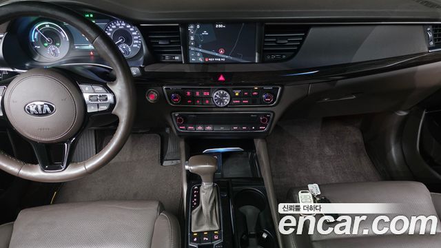Kia K7 2017 — photo 15