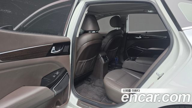 Kia K7 2017 — photo 17