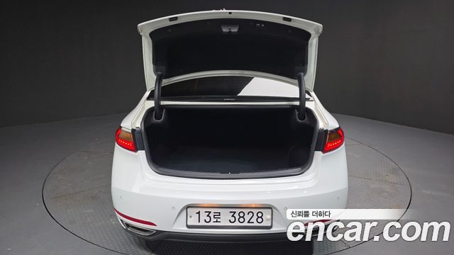 Kia K7 2017 — photo 20