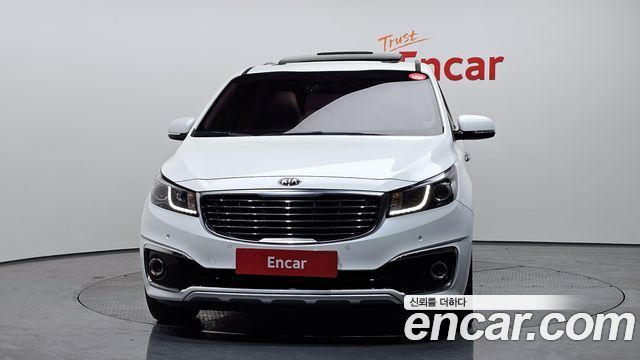 Kia Canival 2016 — photo 3