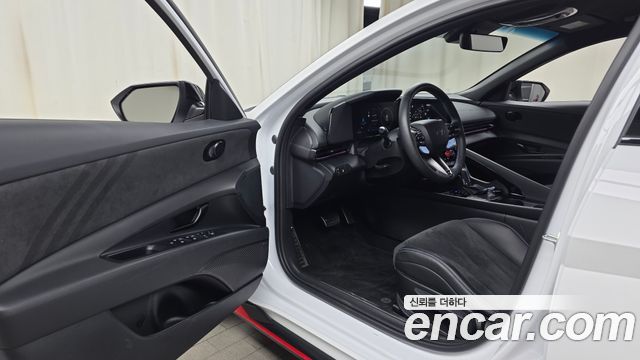 Hyundai AVANTE 2025 — photo 10